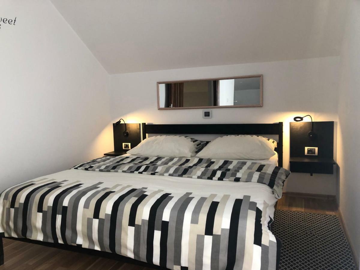 D.I.M. Holiday House Selište Drežničko Kültér fotó