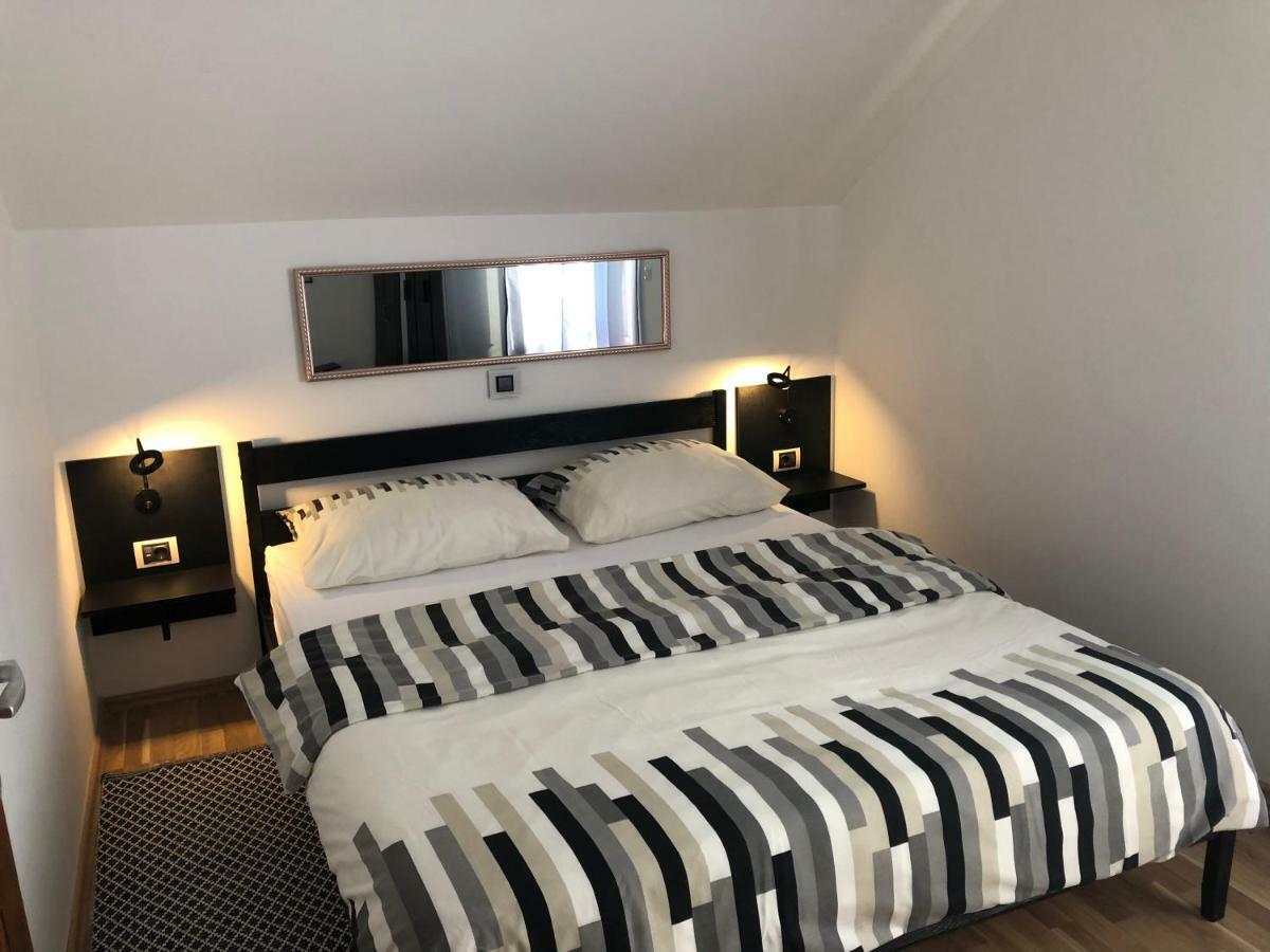 D.I.M. Holiday House Selište Drežničko Kültér fotó