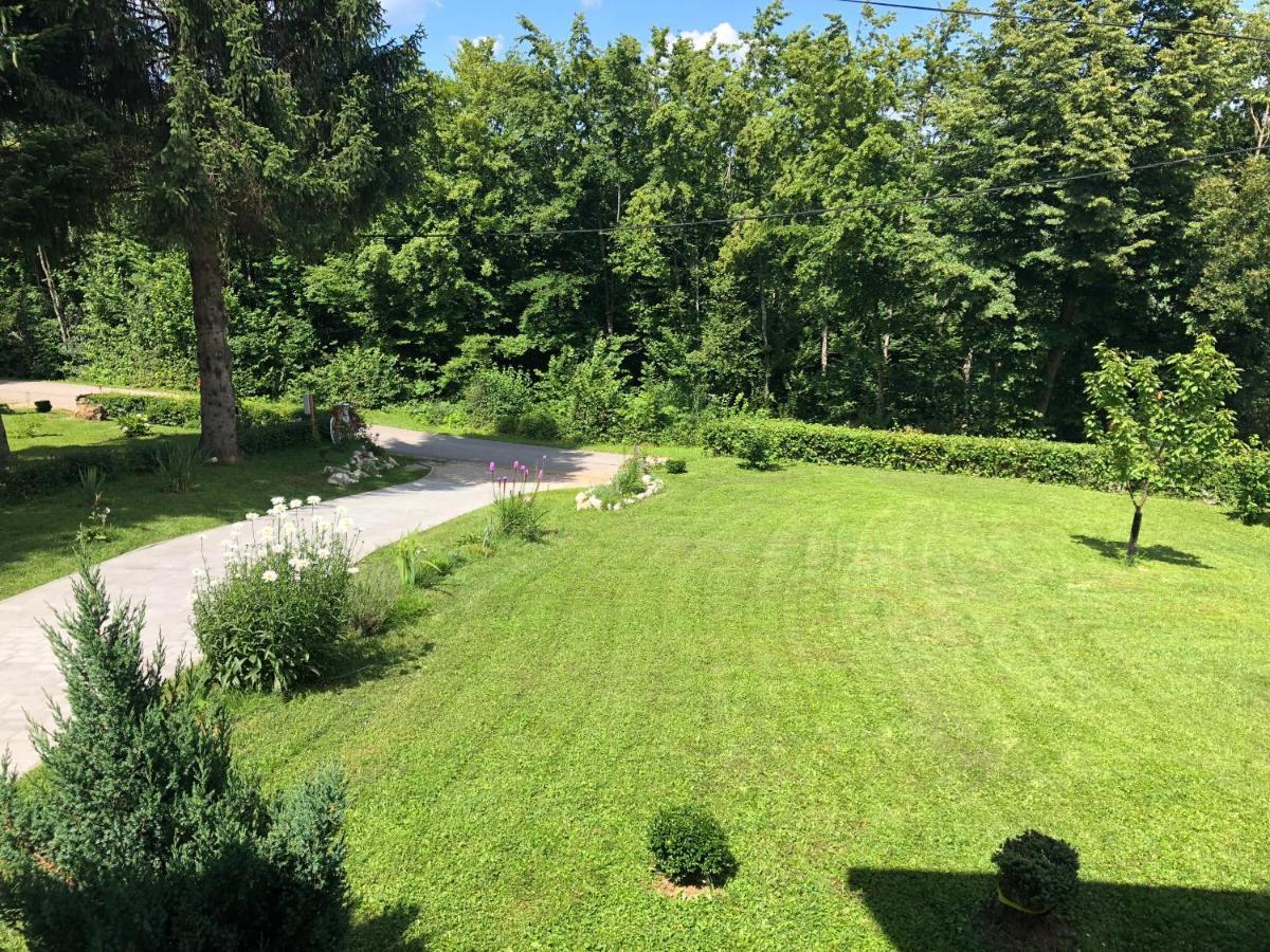 D.I.M. Holiday House Selište Drežničko Kültér fotó